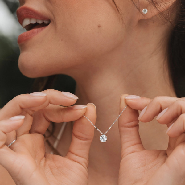Lepage Chéri necklace in white gold and diamond