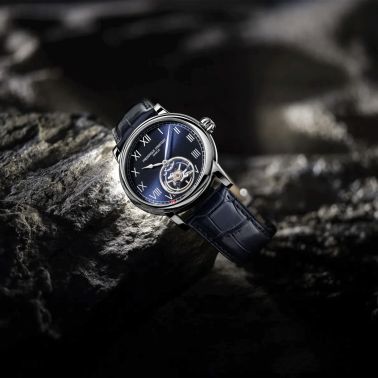 Montre Frederique Constant Classic Manufacture Heart Beat automatique cadran bleu bracelet cuir 39 mm