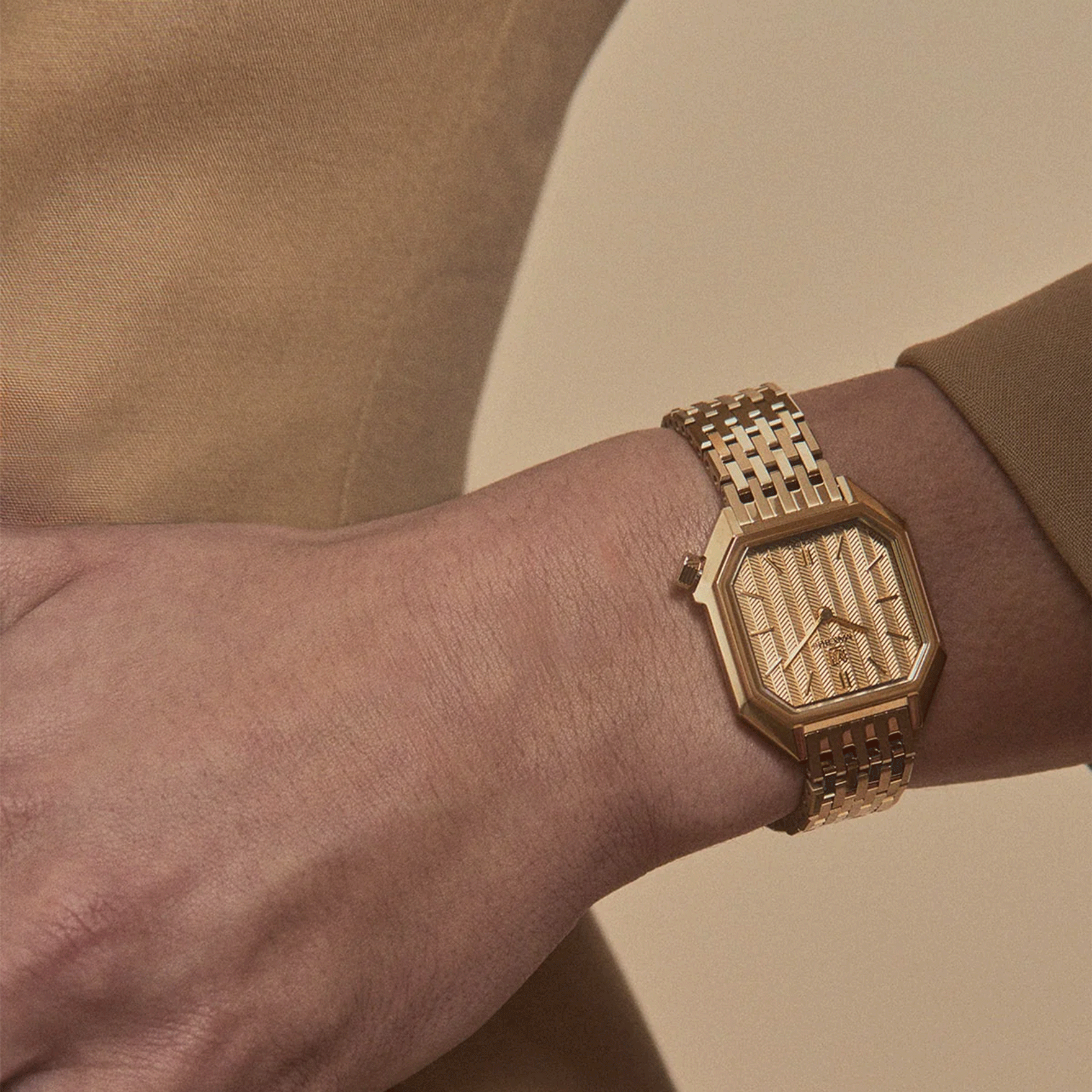 March LA.B Milady Mansart Chevrons Gold quartz steel bracelet 9 links 28 mm