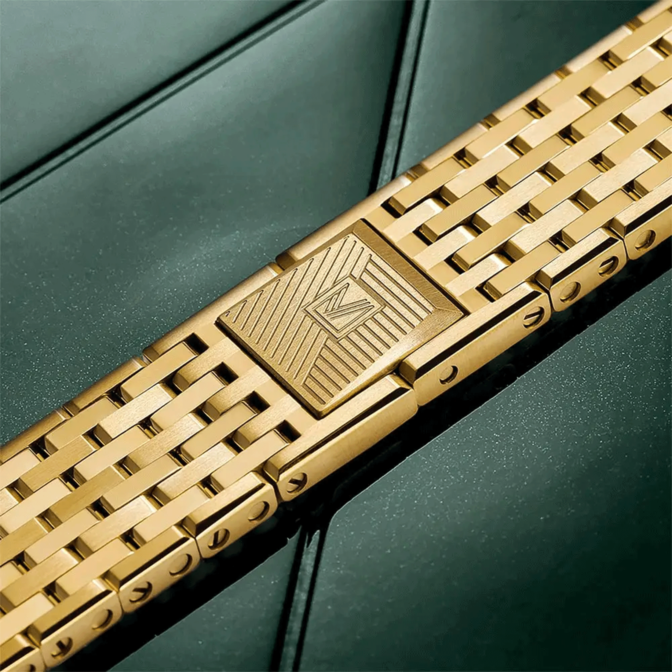 March LA.B Milady Mansart Chevrons Gold quartz steel bracelet 9 links 28 mm