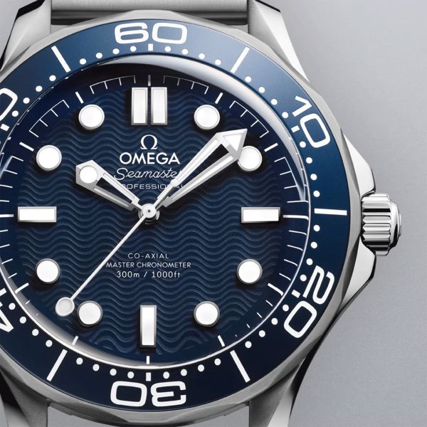 Omega Seamaster Diver 300m Co-Axial Master Chronometer "James Bond 60th anniversary" blue dial steel bracelet 42 mm