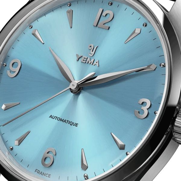 Montre Yema Urban Classic automatique cadran bleu clair bracelet acier maille milanaise 37,5 mm YUBC24-37-JM