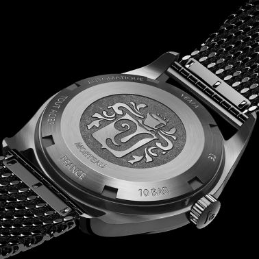 Montre Yema Urban Classic automatique cadran bleu clair bracelet acier maille milanaise 37,5 mm YUBC24-37-JM