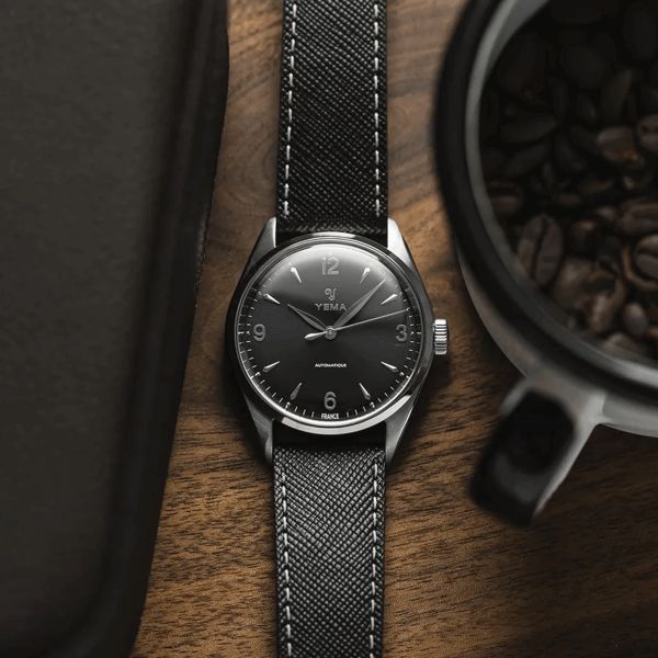 Montre Yema Urban Classic automatique cadran noir bracelet cuir noir 37,5 mm YUBC24-37-AA64