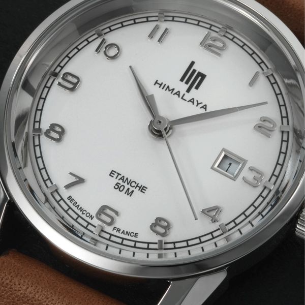 Montre Lip Himalaya quartz cadran argent bracelet cuir marron 29 mm