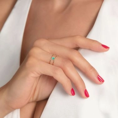 Bague La Brune et La Blonde Hula Hoop en or jaune et émeraude 0,15 carat