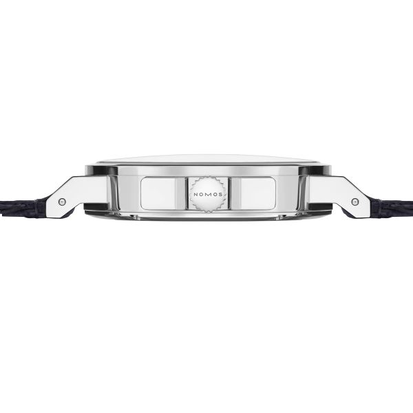 Montre Nomos Ahoi Neomatik Date Atlantique automatique fond acier cadran bleu bracelet tissu bleu noir 38,5 mm