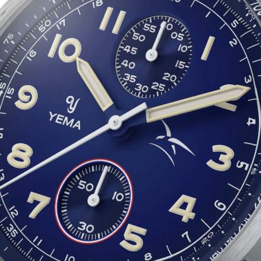 Montre Yema Flygraf Bi-Compax AAE Meca-Quartz cadran bleu bracelet tissu bleu 40 mm