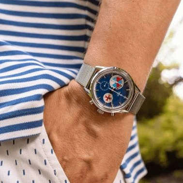 Montre Yema Yachtingraf Croisière Meca-Quartz cadran bleu bracelet acier milanais 38,5 mm