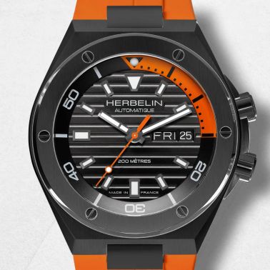 Montre Herbelin Cap Camarat Diver Automatique DLC noir cadran noir bracelet caoutchouc FKM orange 42 mm