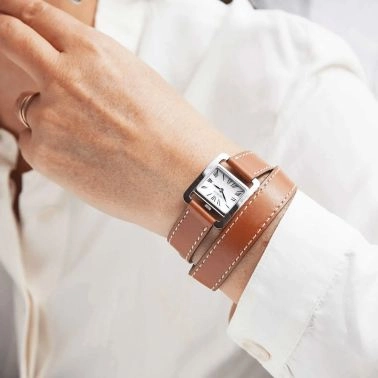 Montre Herbelin V Avenue quartz cadran argenté bracelet cuir marron double tour 22,5 x 17mm