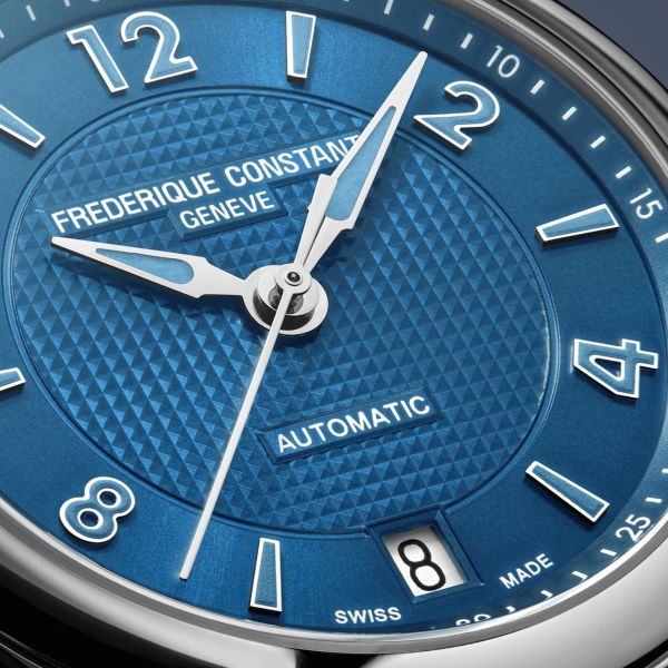 Montre Frédérique Constant Runabout Automatique cadran bleu électrique bracelet cuir 36 mm