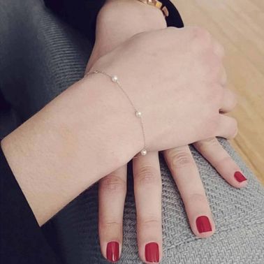 Bracelet Claverin Give Me Five en or blanc et perles blanches