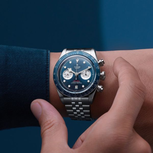 Montre Tudor Black Bay Chrono automatique cadran bleu bracelet acier 41 mm