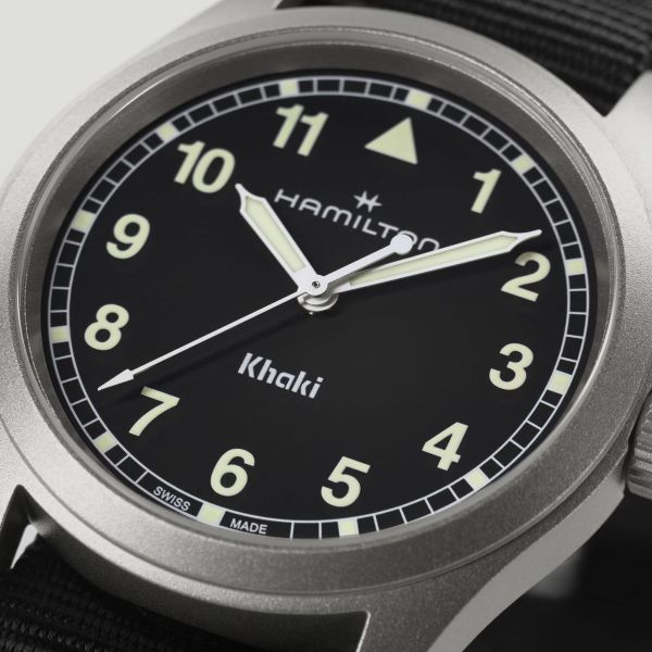 Montre Hamilton Khaki Field quartz cadran noir bracelet NATO noir 38 mm