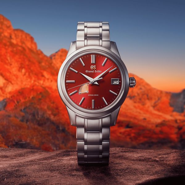 Montre Grand Seiko Elegance Spring Drive "Hotaka Sunrise" cadran rouge bracelet acier 40 mm
