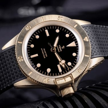 Yema Superman Bronze CMM.10 Limited Edition automatic black dial black rubber strap 39 mm