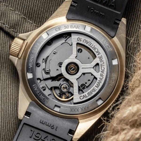 Yema Superman Bronze CMM.10 Limited Edition automatic black dial black rubber strap 39 mm