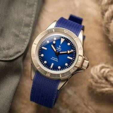 Yema Superman Bronze CMM.10 Limited Edition automatic blue dial blue rubber strap 39 mm