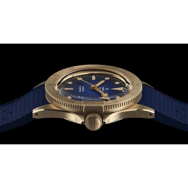 Yema Superman Bronze CMM.10 Limited Edition automatic blue dial blue rubber strap 39 mm