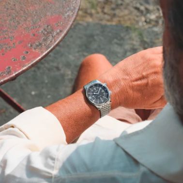 Montre Longines Legend Diver automatique cadran gris bracelet acier 39 mm