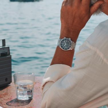 Montre Longines Legend Diver automatique cadran gris bracelet acier 39 mm