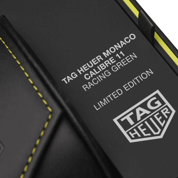 Montre TAG Heuer Monaco Chronograph Racing Green automatique cadran argenté bracelet cuir vert 39 mm CAW218E.FC6565