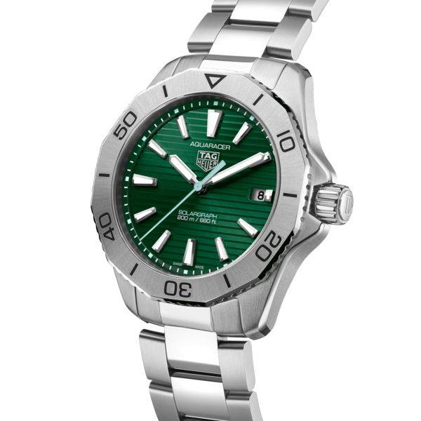 TAG Heuer Aquaracer Professional 200 Solargraph quartz watch blue dial steel bracelet 40 mm