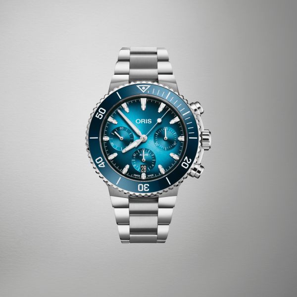 Oris Diver Aquis Chronograph automatic blue dial steel bracelet 43,5 mm