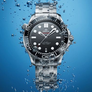 Montre Omega Seamaster Diver 300m Co-Axial Master Chronometer cadran noir bracelet acier 42 mm