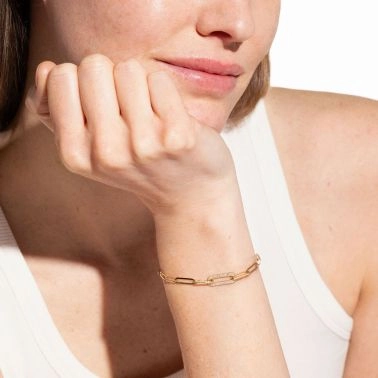 dinh van Maillon bracelet in yellow gold and diamonds