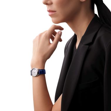 Montre Longines Master Collection automatique index diamants cadran nacre blanche bracelet cuir bleu 34 mm L2.357.4.87.0