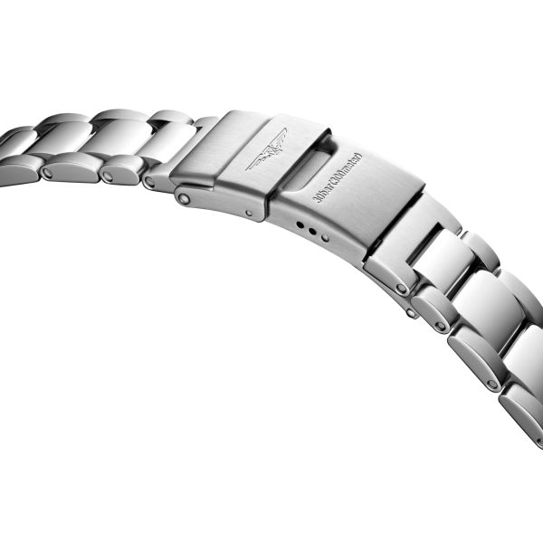 Longines HydroConquest quartz watch diamond index white mother-of-pearl dial steel bracelet 32 mm L3.370.4.87.6