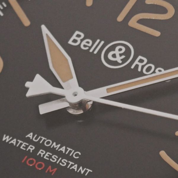 Bell & Ross BR V2-92 Steel Heritage automatic black dial steel bracelet 41 mm