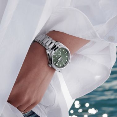 Montre Omega Seamaster Aqua Terra 150m Petite Seconde Co-Axial Master Chronometer cadran vert bracelet acier 38 mm