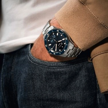 Withings ScanWatch Nova Connected watch blue dial stainless steel bracelet 42 mm WSW N BLUE