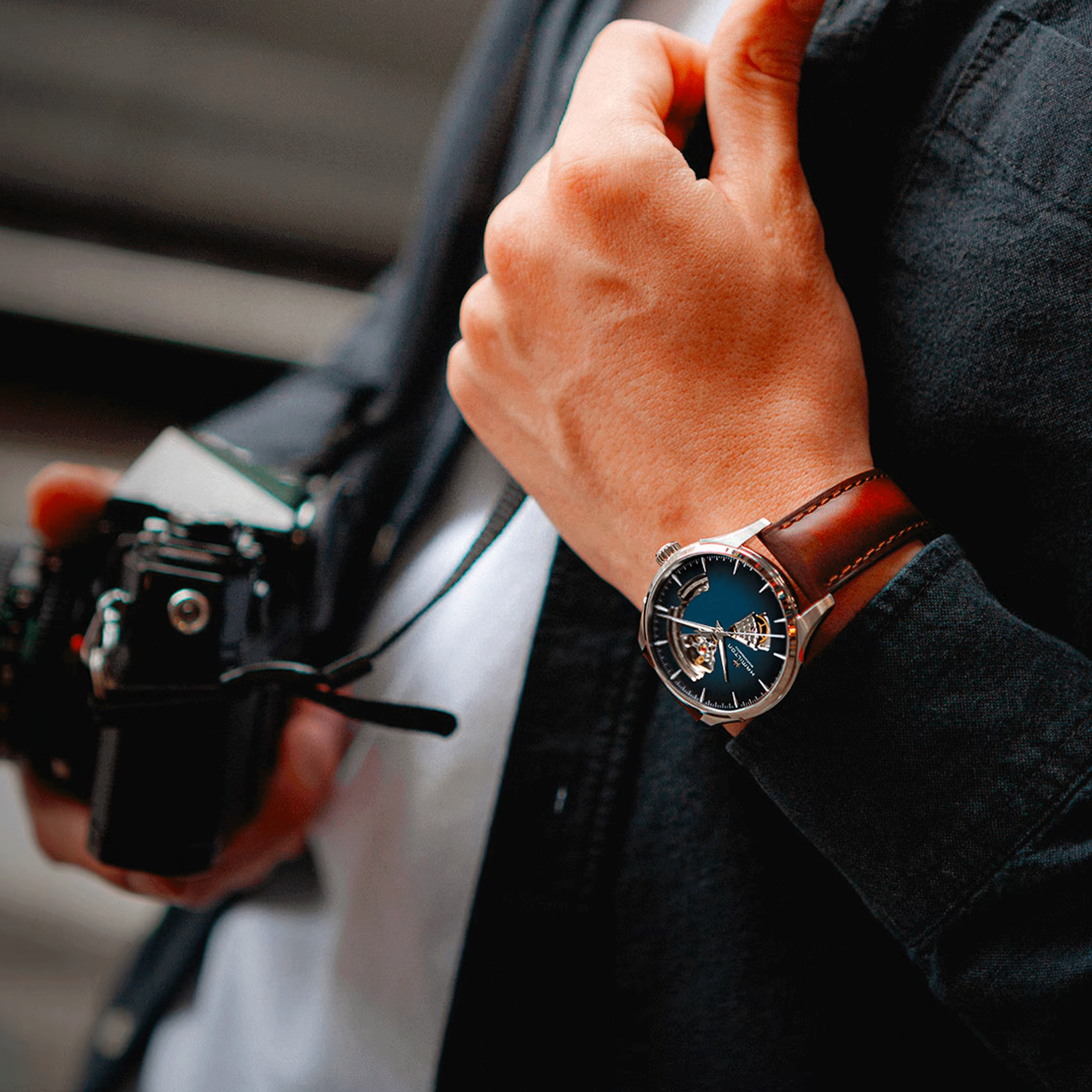 Montre Hamilton Jazzmaster Open Heart Auto cadran bleu bracelet cuir brun 40 mm H32675540