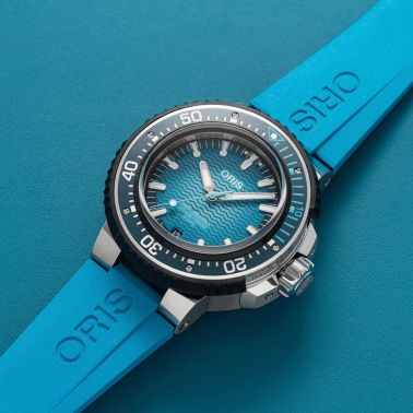 Oris Aquis Pro 4000M Titanium automatic blue dial rubber strap 49,5 mm