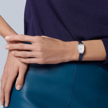 Montre HERMÈS Galop d'Hermès Moyen Modèle sertie quartz cadran argent bracelet cuir bleu 32 mm W053768WW00