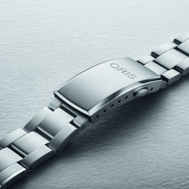 Montre Oris Plongée Divers Date automatique cadran noir bracelet acier 39 mm