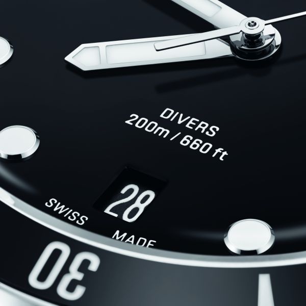 Montre Oris Plongée Divers Date automatique cadran noir bracelet acier 39 mm