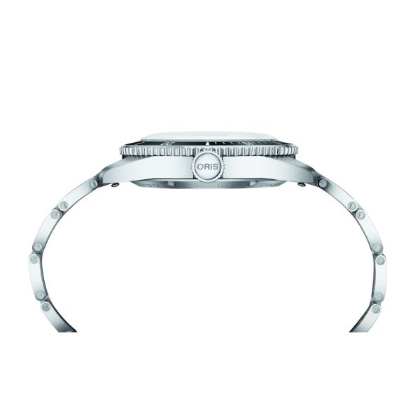 Oris Divers Date automatic blue dial steel bracelet 39 mm