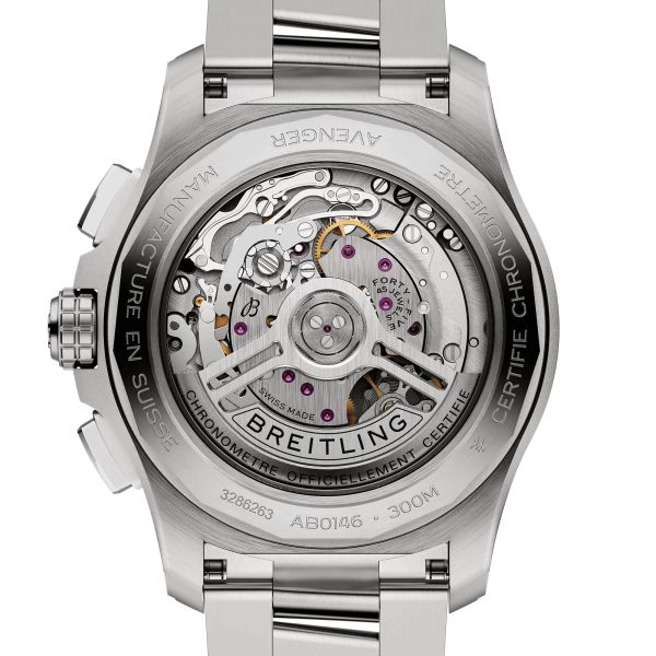 Montre Breitling Avenger B01 Chronograph automatique cadran noir bracelet acier 42 mm AB0146101B1A1