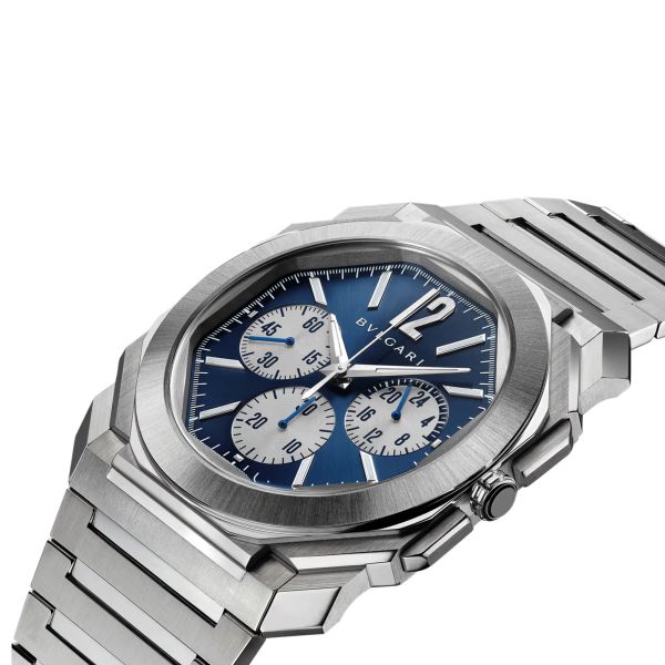 Montre Bulgari Octo Finissimo Chronographe GMT automatique cadran bleu bracelet acier 43 mm 103467