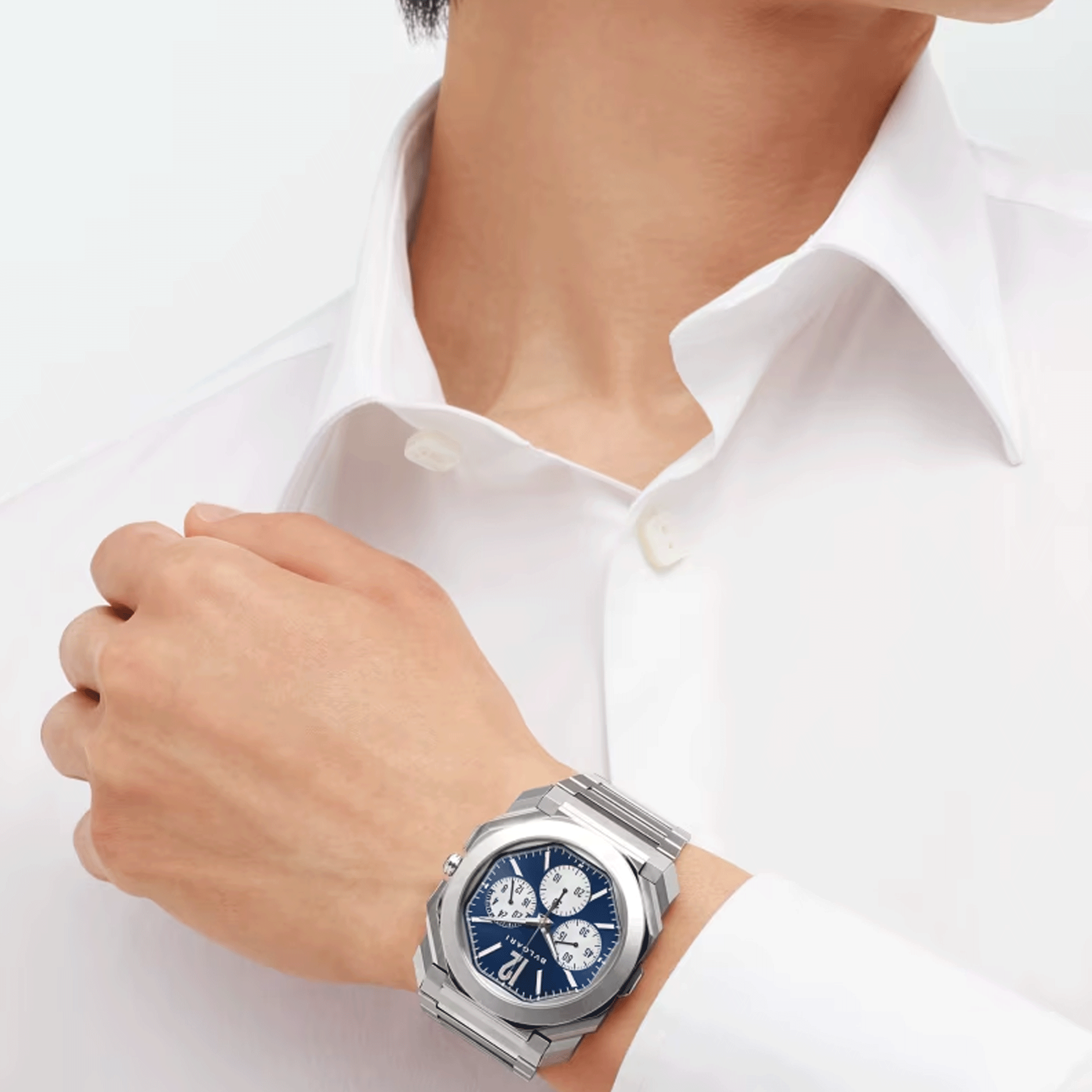 Montre Bulgari Octo Finissimo Chronographe GMT automatique cadran bleu bracelet acier 43 mm 103467