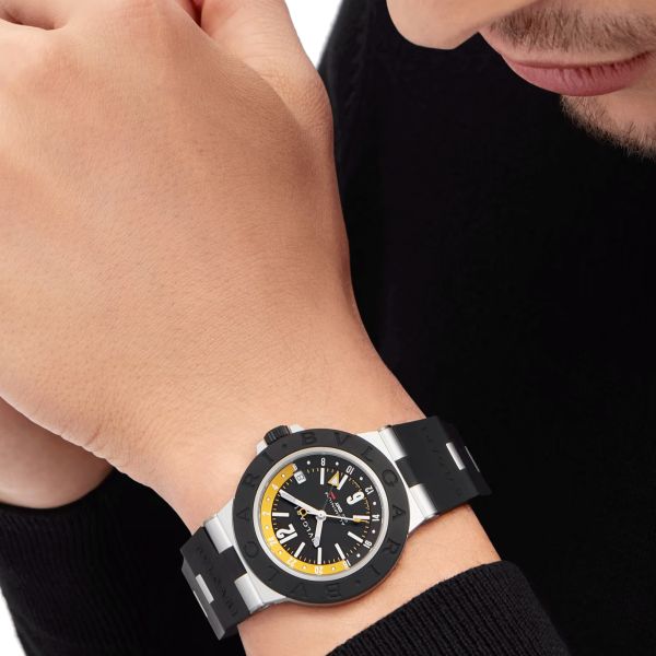 Bulgari Bvlgari Aluminium Amerigo Vespucci automatic watch black dial black rubber strap 40 mm 103702