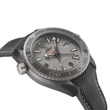 Montre Omega Seamaster Planet Ocean 600m Master Chronometer GMT "Dark Grey" céramique bracelet caoutchouc 45,5 mm