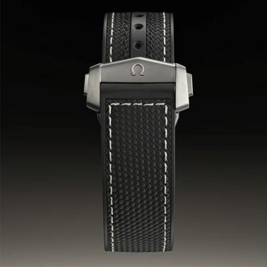 Montre Omega Seamaster Planet Ocean 600m Master Chronometer GMT "Dark Grey" céramique bracelet caoutchouc 45,5 mm