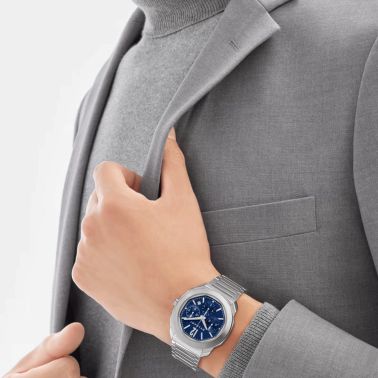 Montre Bulgari Octo Roma Chronographe automatique cadran bleu bracelet acier 42 mm 103829