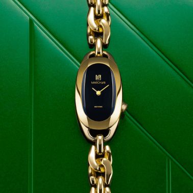 Montre March LA.B Oblongue Supreme quartz cadran noir bracelet acier gourmette gold 20 x 40 mm